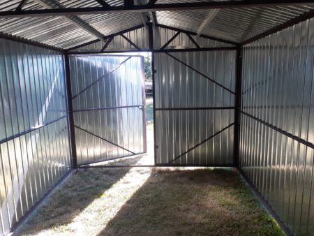 Plechová garáž 3×6×2,50 – pozink, sedlová strecha, dvojkrídlová brána