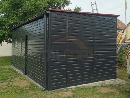 Plechová garáž 3,5×6,5×2,95 - antracitová šedá BTX 7016 MAT, spád vľavo, dvojkrídlová brána, okno PVC, dvere